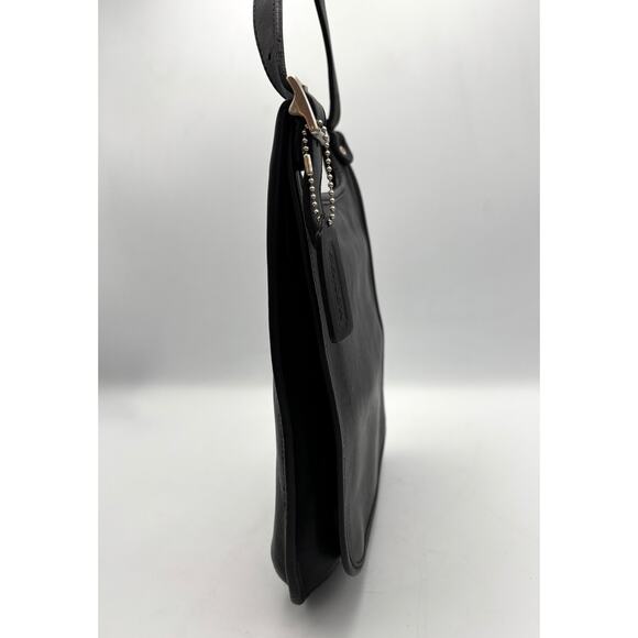 Coach 9131 Saddle Flap Crossbody | 90s Leather Hippie Bag | Vintage Minimal - Picture 5 of 16